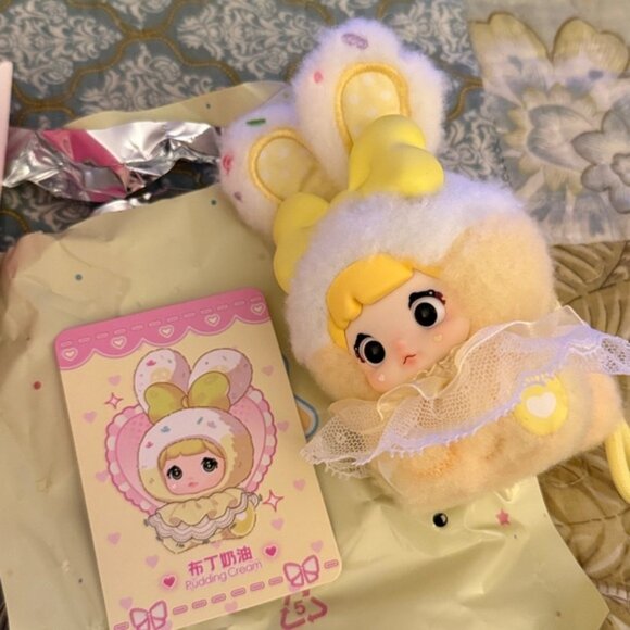 Nommi Baby Sweetheart Bunny Confirmed Pudding Cream. New!!! - Picture 2 of 3